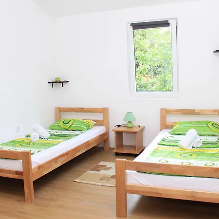 بيت شباب A&a نوفي ساد