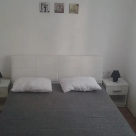 A&a بيت شباب نوفي ساد