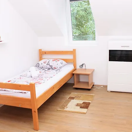 بيت شباب A&a *